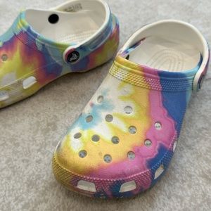 Used Rainbow crocs men’s 5 women’s size 7